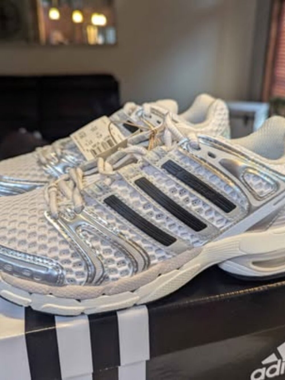 Adidas Adistar size 5 youth - New in Box